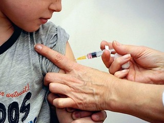 Минздрав приостановил вакцинацию детей в Пермском крае