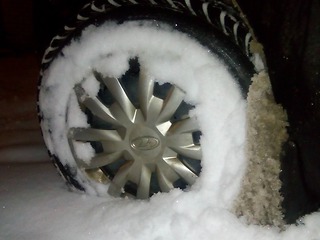 На сутки ограничивается движение большегрузов