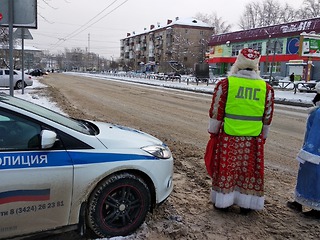 Впервые на березниковских дорогах — новогодний патруль