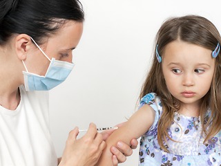 В России запрещено использовать вакцину от энцефалита