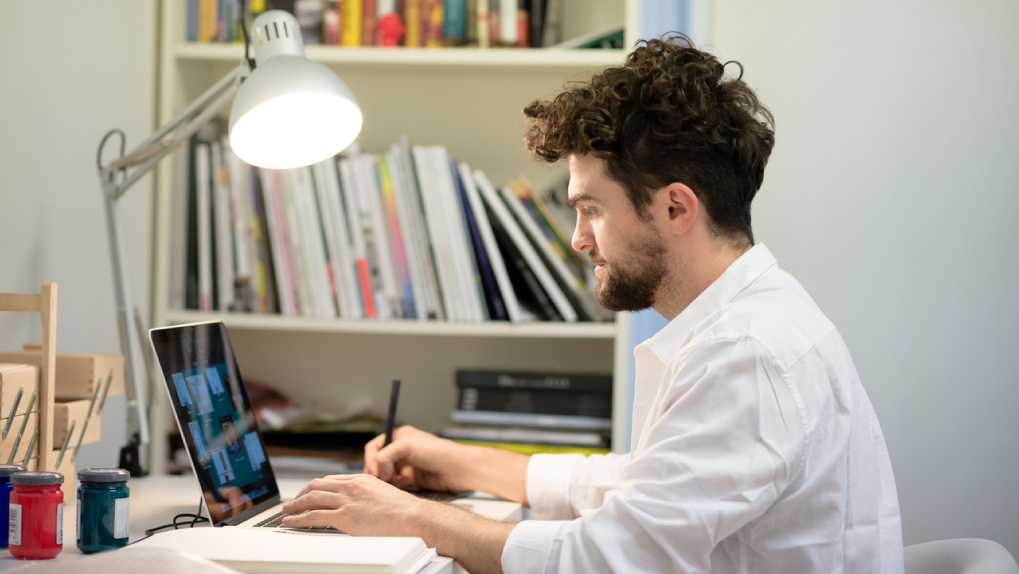 А нам все мало: эксперимент РФ на налогах самозанятых граждан