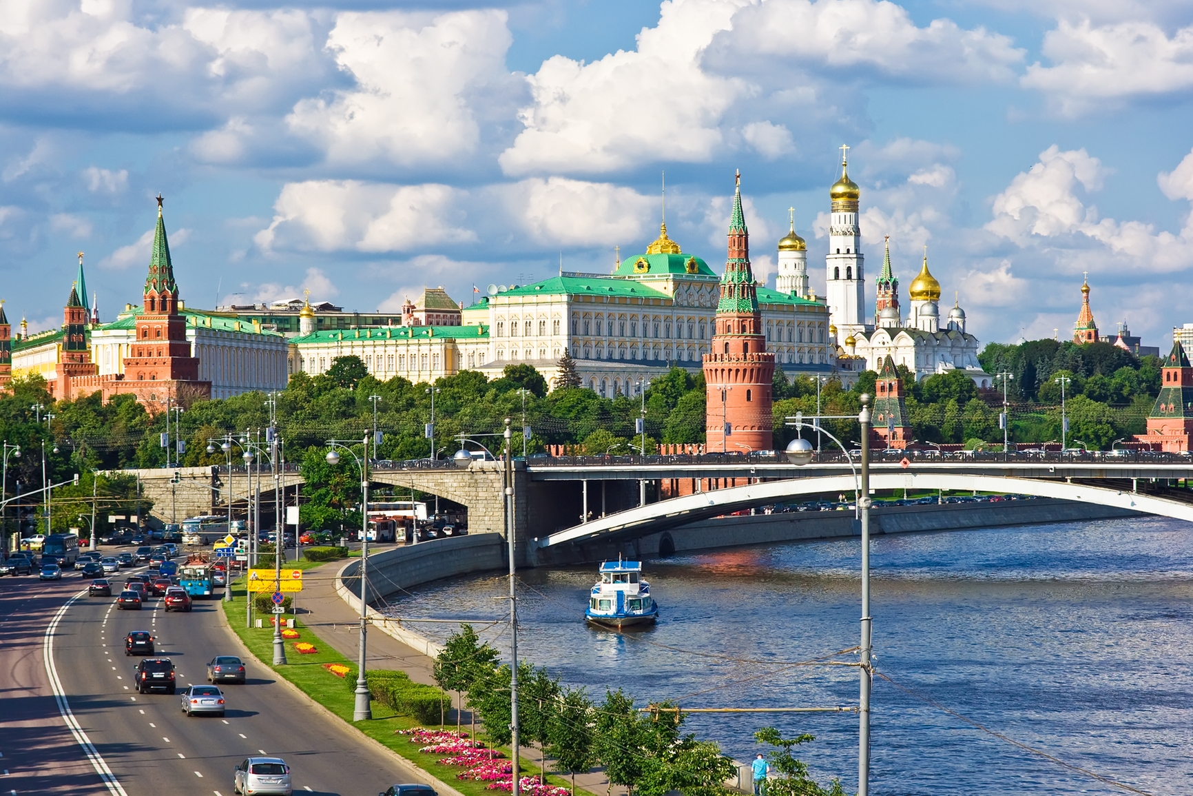 Топ 10 городов РФ с самыми высокими зарплатами: В каких регионах выгоднее работать?