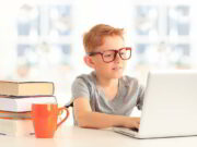 Стоит ли детям учить английский по Скайпу?