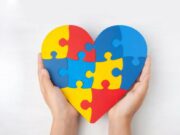 Аутизм: чем лечат и что помогает?