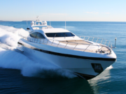 5 причин для аренды моторной яхты