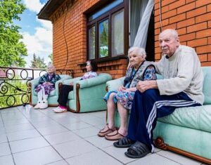 Почему стоит выбрать частный дом престарелых?