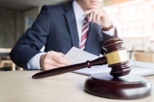 Какие услуги оказывает адвокат по гражданским делам?