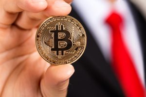 Выгодно ли приобретать Биткоин в 2022 году?