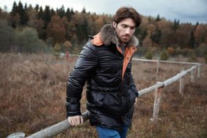 Особенности выбора мужских курток