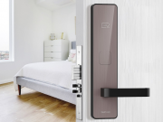 Зачем менять обычные замки на электронные в санатории