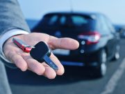 Аренда машины в СПб: оставайтесь мобильными, не имея личного авто