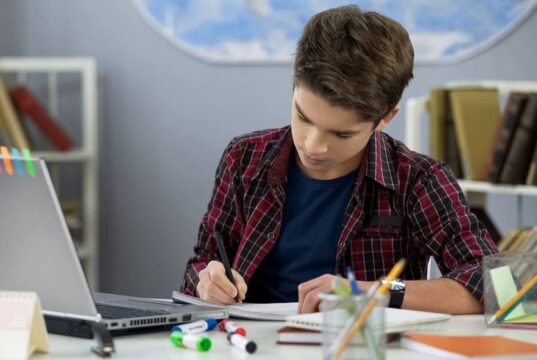 Современное онлайн-образование для детей: ключевые преимущества