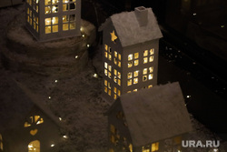 С хрустальными люстрами и БДСМ аксессуарами: какое жилье сдают в Перми на Новый год. Видео