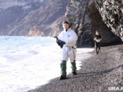 «Я когда смотрю на волонтеров, нервничать начинаю»: как в Крыму ловят мазут