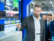 Скупал ваучеры, выгонял 30 менеджеров в день и заработал миллиард