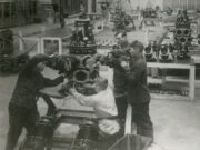 Банка компота — за ударный труд