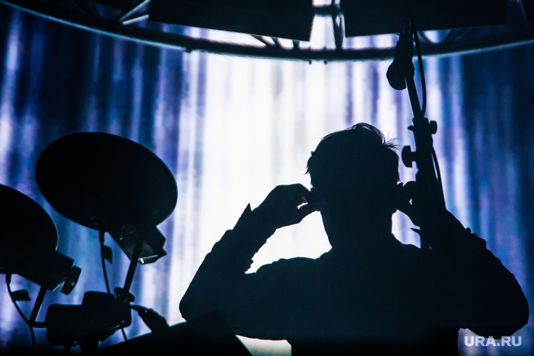 Пермские слухи: рэпер гипнотизирует школьников