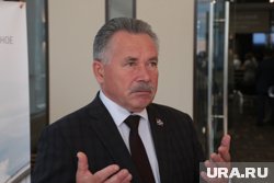 Статусного пермского экс-депутата и его сына отправили в колонию за мошенничество