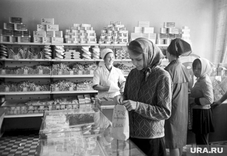 «Зарплата за булку хлеба»: как изменились цены в России за 80 лет