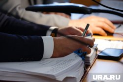 Крупный завод в Пермском крае досрочно расторгает договор с топ-менеджером