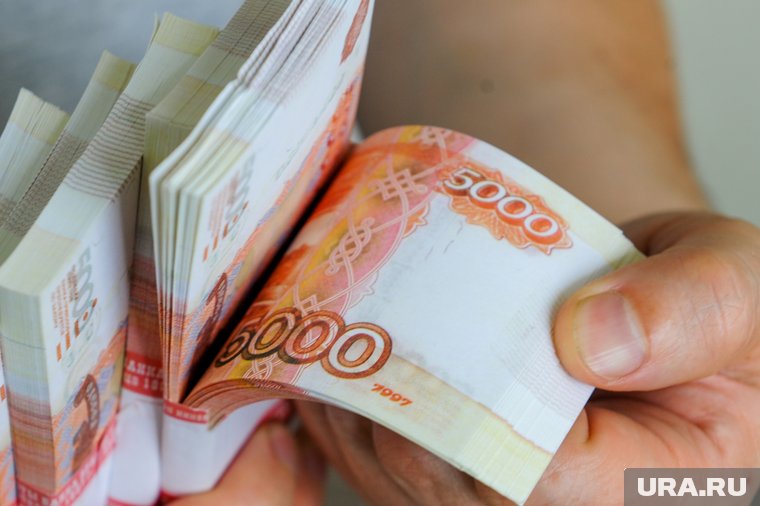 Какое поколение россиян чаще всего попадает в долговую ловушку