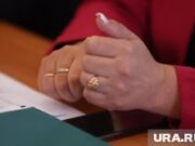 Статусный пермский депутат возьмет на работу экс-чиновницу, угодившую в скандал