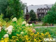 С артиллерийскими пушками, вечной зеленью и пэчворком: как обновили скверы к 300-летию Перми. Фоторепортаж